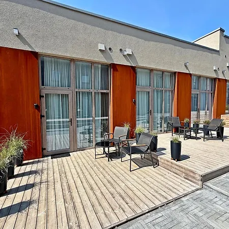 The Emerald Loft I Terrace I Free Parking *